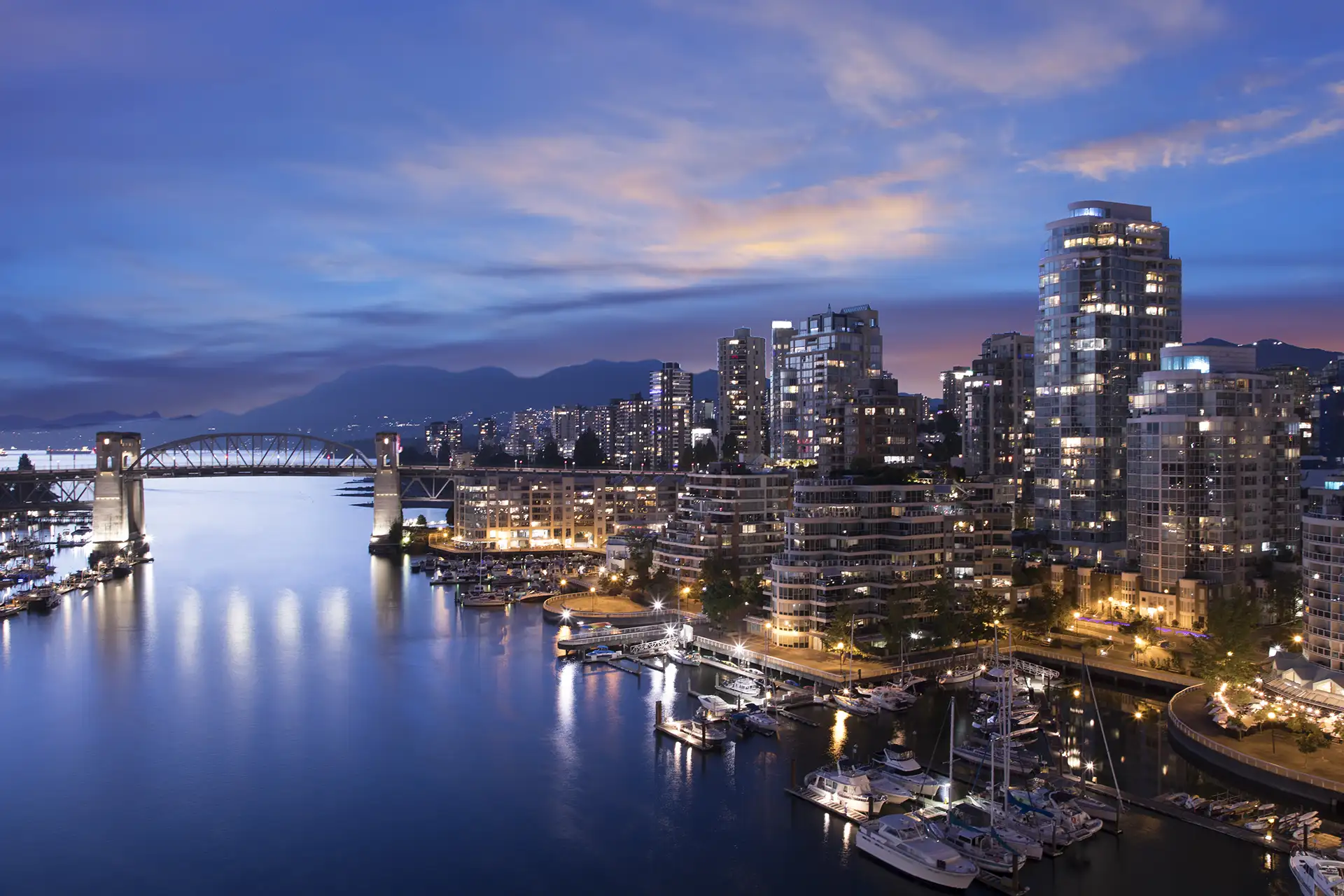 Vancouver di sera viaggi studio Canada